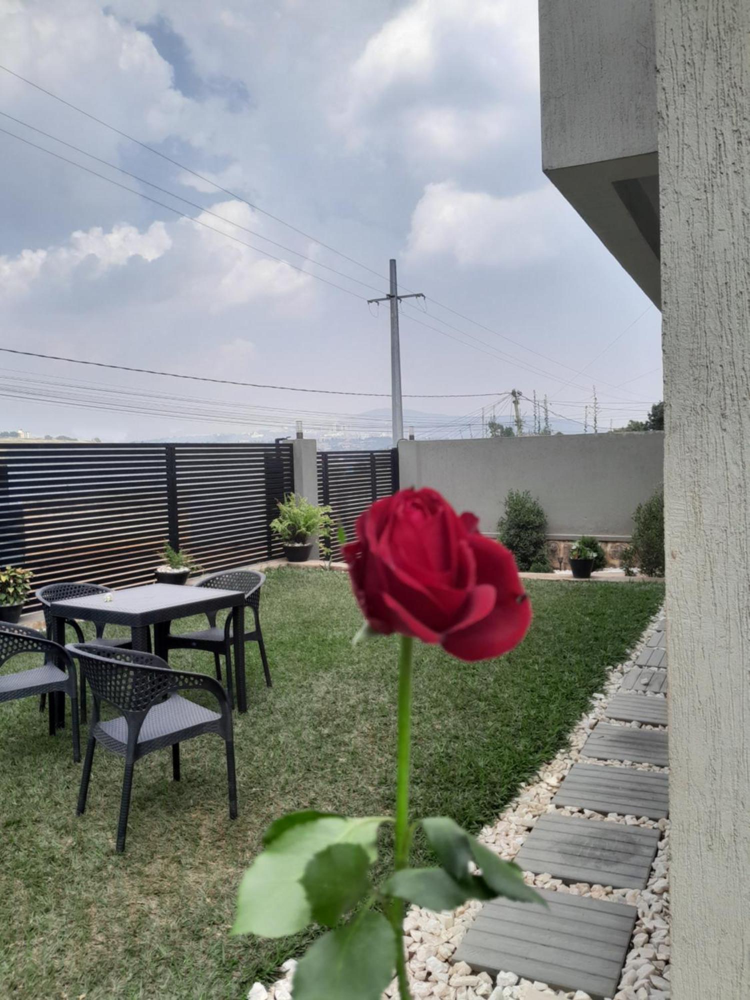 Dafrican Bnb Kigali Bagian luar foto